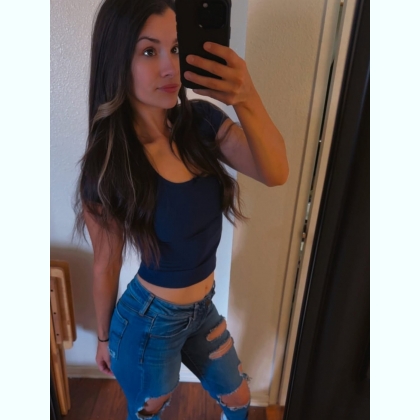 . SEKSY KYKO  . . . . . .