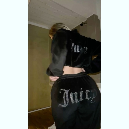 ����,� ����